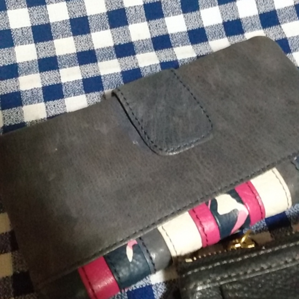 Fossil Wallet Bundle - image 4